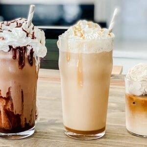 Cafe con hielo y Crema batida